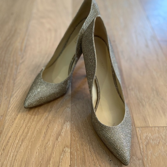 Nine West Gold Pumps - Picture 1 of 4